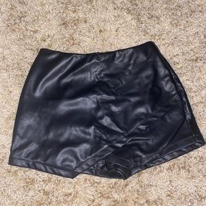 Leather shorts/skirt